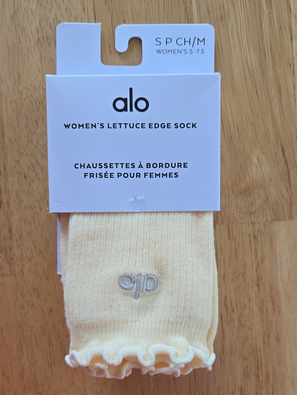 ALO Yoga Women's Lettuce Edge Sock in Candlelight Yellow Fits 5.5 - 7.5